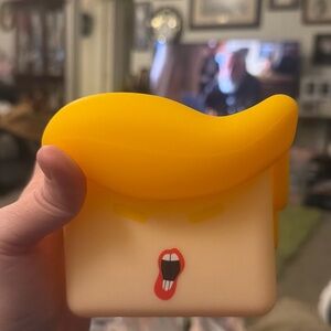 Novelty Yellow Hair Cartoon Trump touch light 3 settings